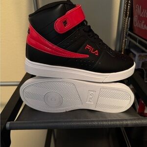 Fila Sneakers in Black and Red with High-Top Design and Bold Accents​